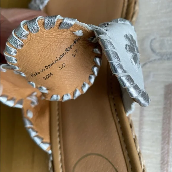 NWT Jack Rogers White & Silver Whipstitch Wedge Sandals - Size 10M - Picture 5 of 6
